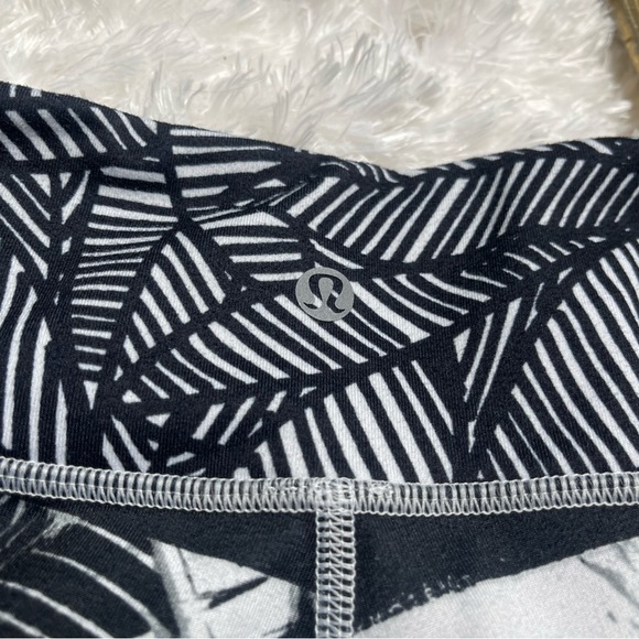 Lululemon Wunder Under Crop Shady Palms Banana Leaf Gingham - Picture 10 of 14